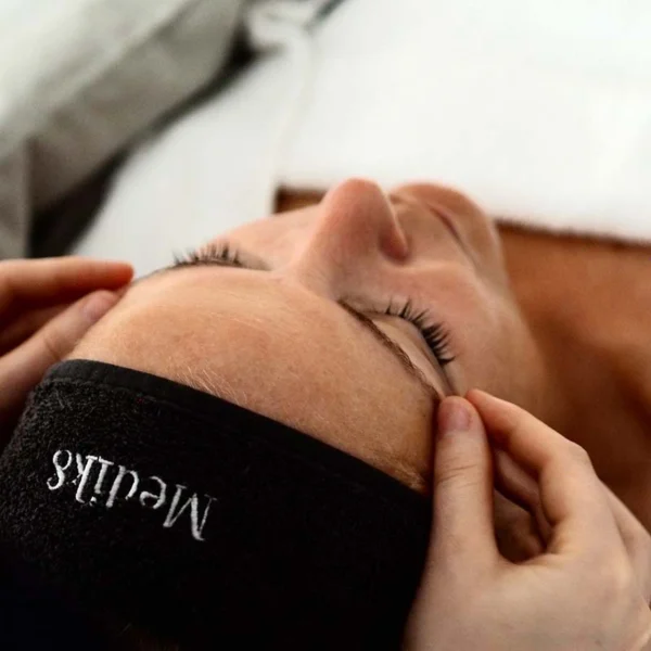 Ansiktsbehandling Retinol Peel